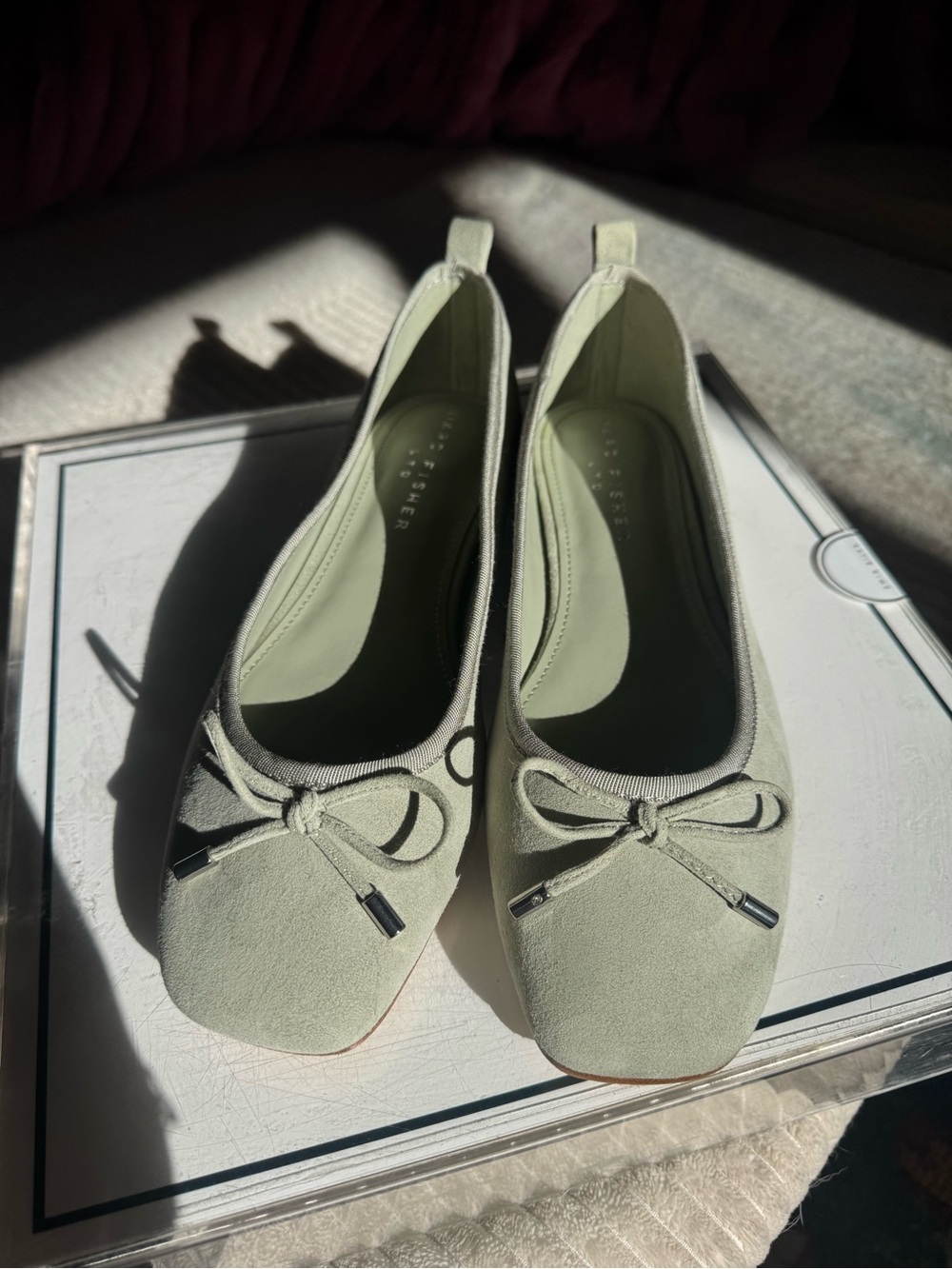 Marc Fisher Soft Green Suede Bow Ballet Flats - 8.5 - Picture 2 of 9
